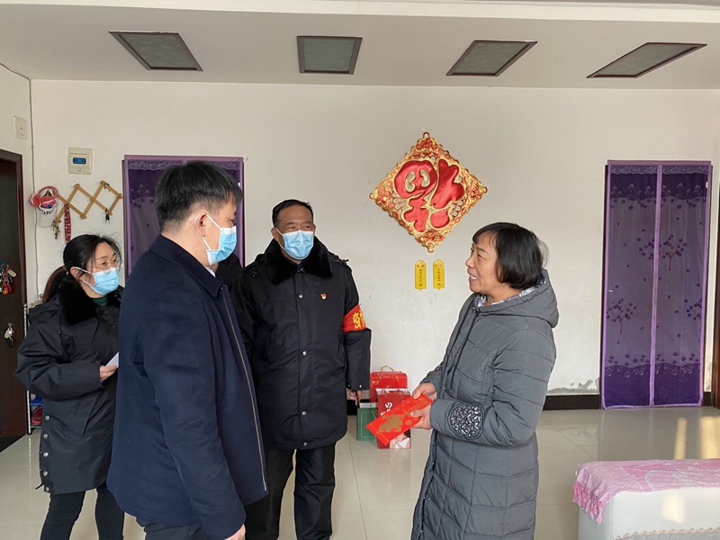 博農(nóng)集團(tuán)走訪慰問老黨員、因公去世黨員干部家屬